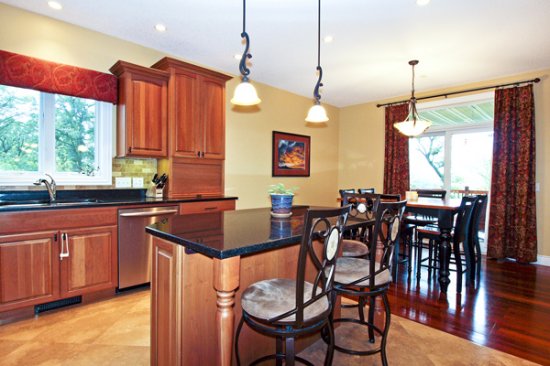 Kitchen / Dining Room Photo